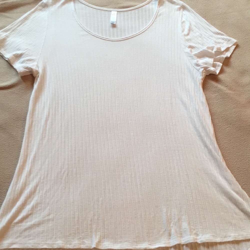 LuLaRoe Bright White Ribbed Material Classic Tee